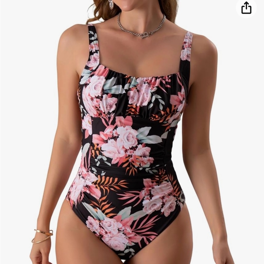 EoMenie women’s one piece swimsuit NWT, size M